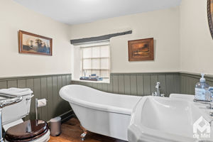 Photo 8- click for photo gallery